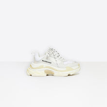 Load image into Gallery viewer, Balenciaga Triple S - Sneaker White