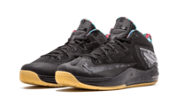 Load image into Gallery viewer, Nike Max Lebron 11 Low BLACK